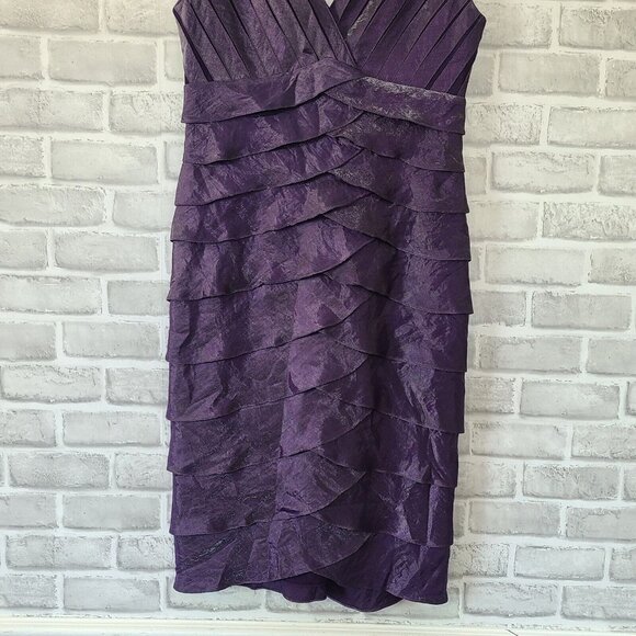 Cache Purple Iridescent Cocktail Dress Shutter Pleat Sheath Cap Sleeve V-neck 6 - Picture 10 of 10